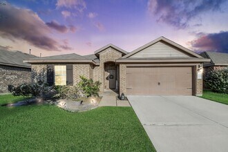 Building Photo - 3030 Dripping Springs Ct