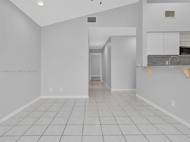Building Photo - 1520 Seabay Rd