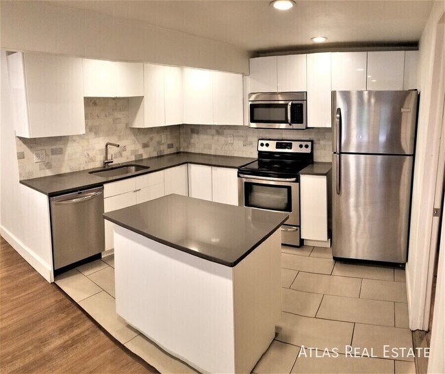 Building Photo - 1568 Youngfield St