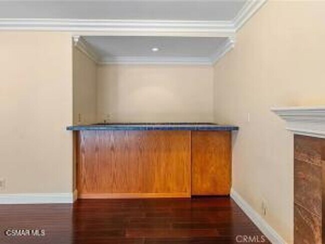 Building Photo - Beautiful 5-Bedroom Home in Westlake Village