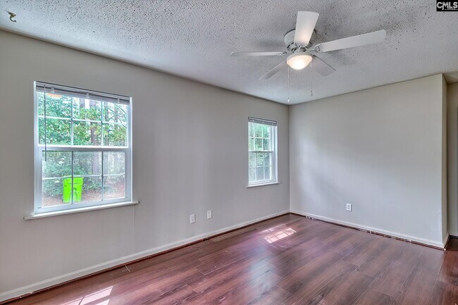 Building Photo - 45 Battery Walk Ct