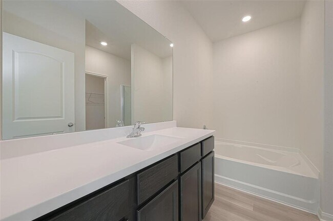Building Photo - 413 Texas Olive Dr