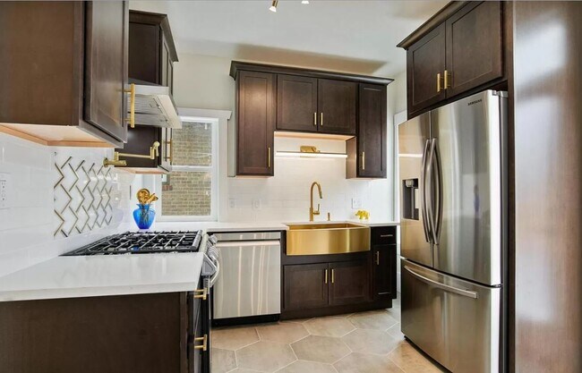 Building Photo - 3504 N Gaylord St