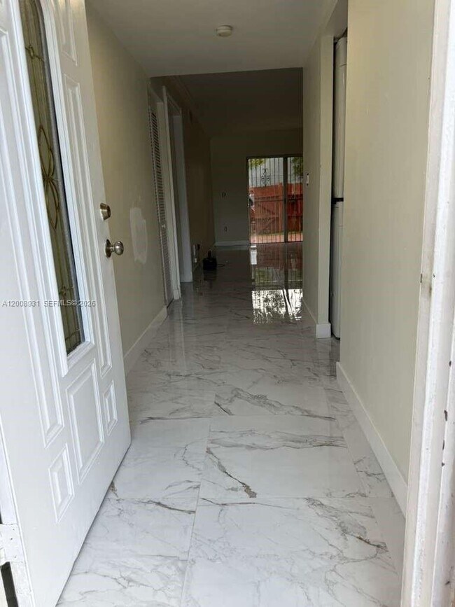 Building Photo - 300 NW 107th Ave