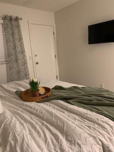 Building Photo - 124 30th St