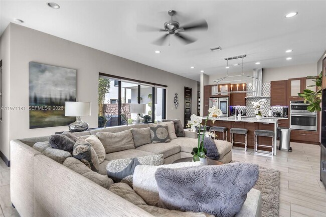 Building Photo - 16184 SW 136 Way