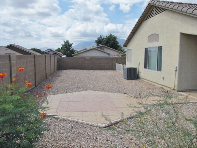 Building Photo - 4BR/2BA/2CG, 1889 sq.ft. home in Copper Sk...
