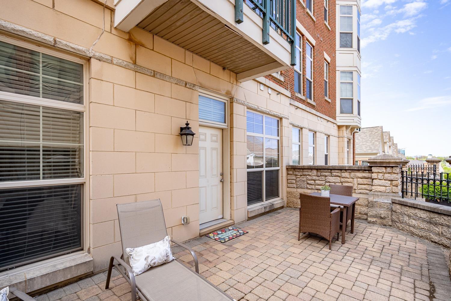 Building Photo - 252 Stetson St