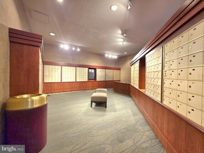 Building Photo - 5505 Seminary Rd