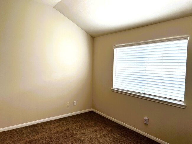 Building Photo - 25123 Ibris Ranch Dr