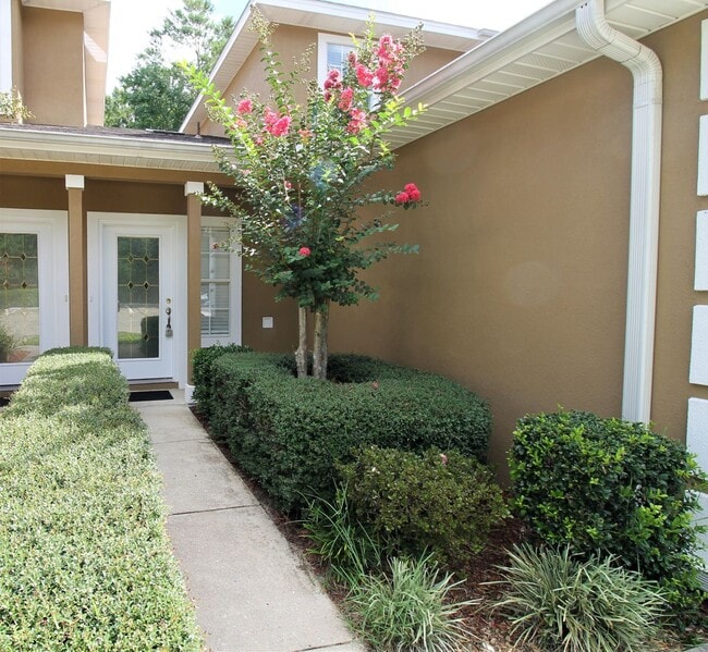 Building Photo - Townhome in Bluewater Bay