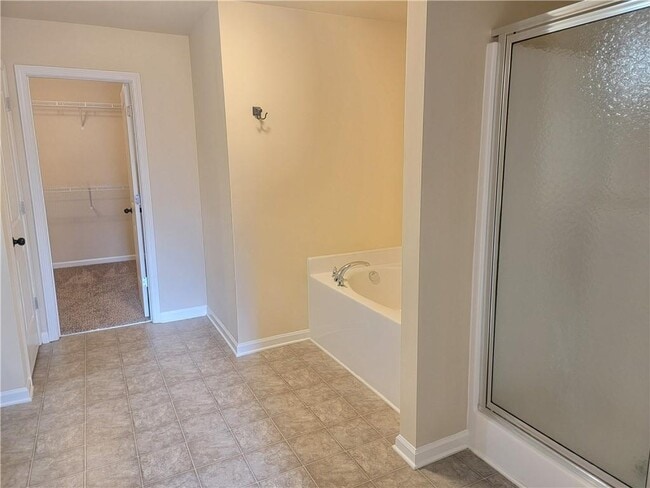 Building Photo - 2707 Morgan Glen Rd NE