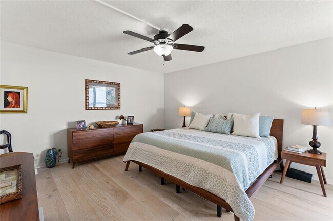 Building Photo - 2413 Bayshore Blvd