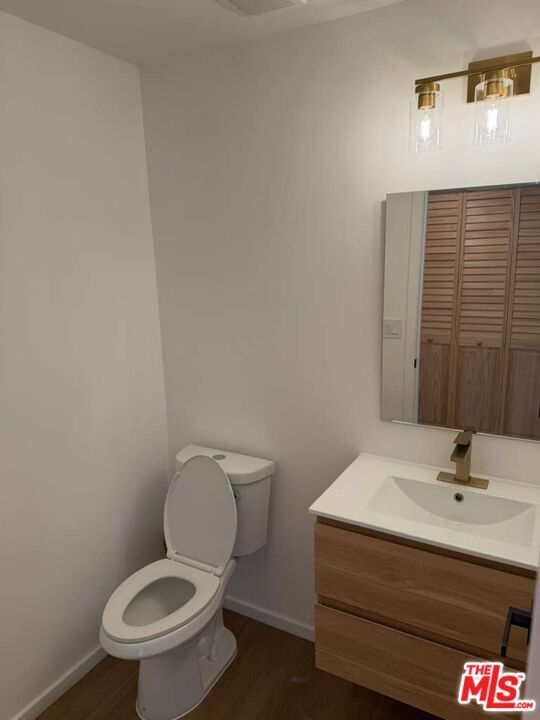 Building Photo - 5417 Gentry Ave