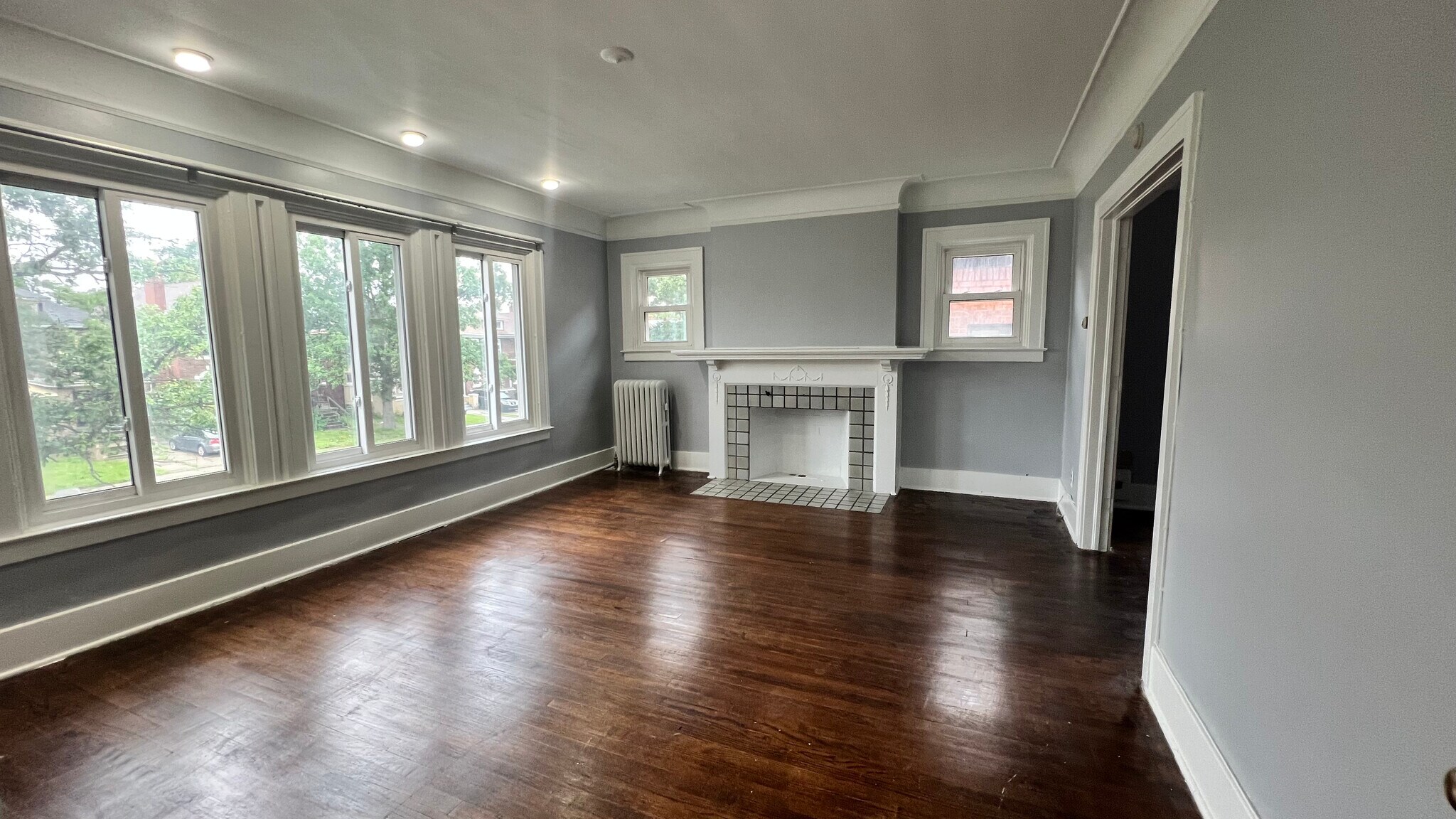 Building Photo - 3337 Sturtevant St