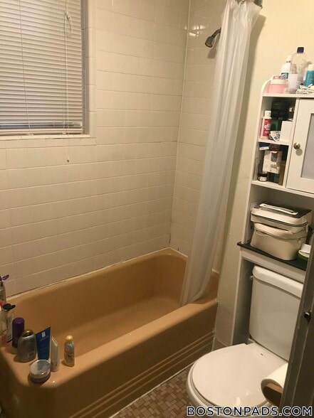 Building Photo - 103 Gordon St