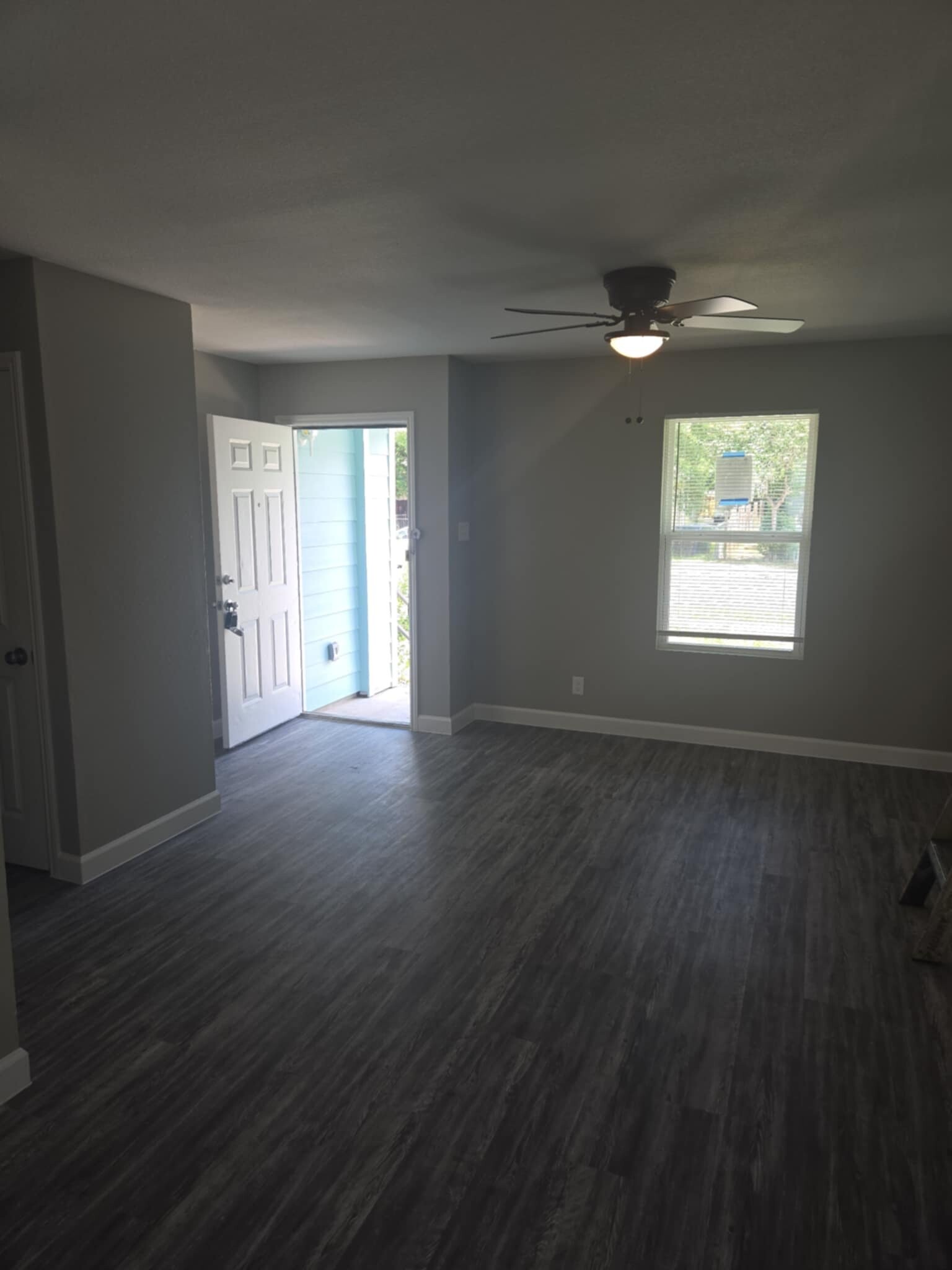 Building Photo - 1410 Colima St
