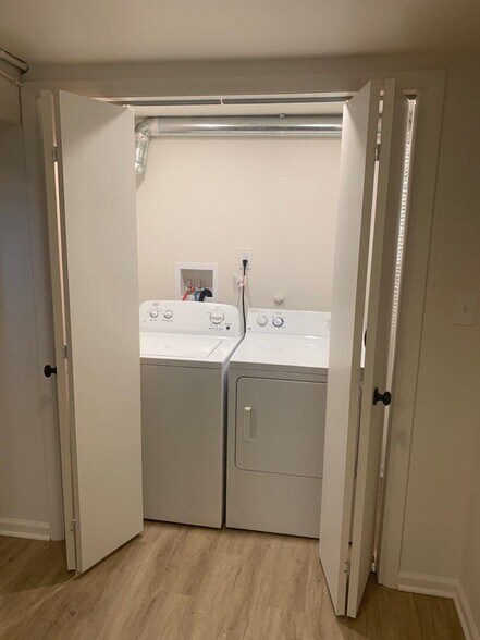 Building Photo - 4373 Maryland Ave