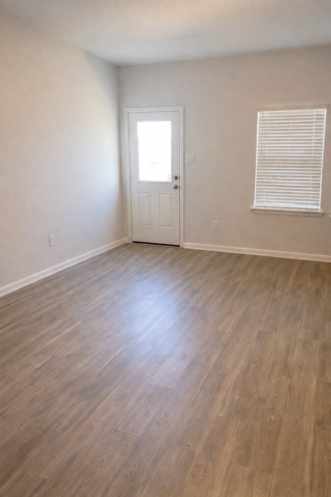 Building Photo - 20935 Endeavor St