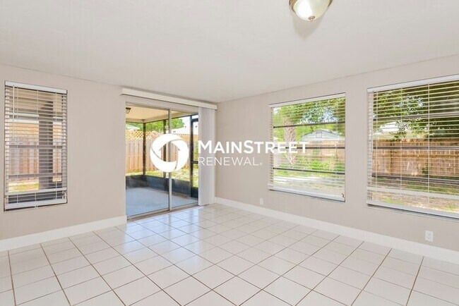 Building Photo - 3 Bedroom Pet-Friendly Home in VENICE, FL with Main Street Renewal