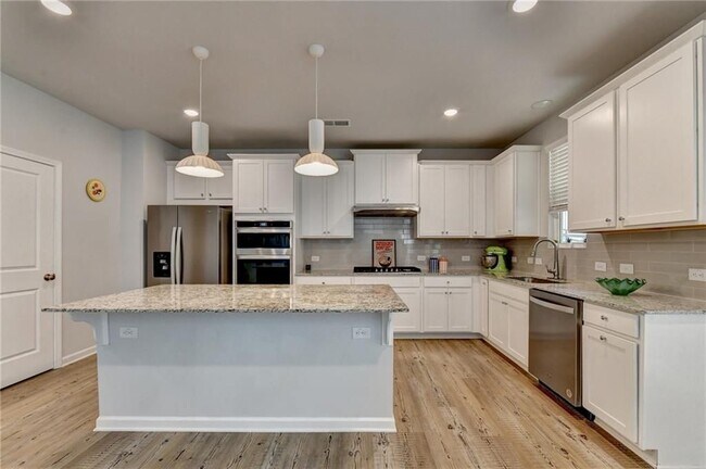 Building Photo - 3828 Amicus Dr