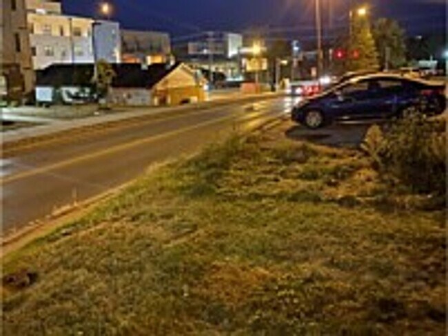 Building Photo - "The Porch" - ABNB, Short Term, monthly and long-term RENTAL. Famous IU Tailgate house