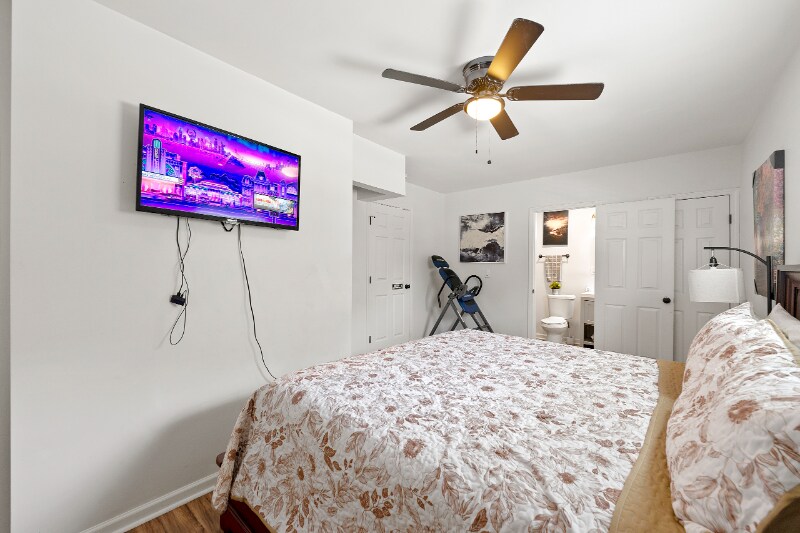 Building Photo - 5989 Bowden St