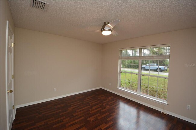 Building Photo - 101 Boulder Rock Dr