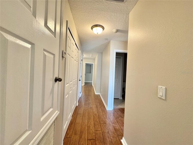 Building Photo - 1916 Beacon Bay Ct