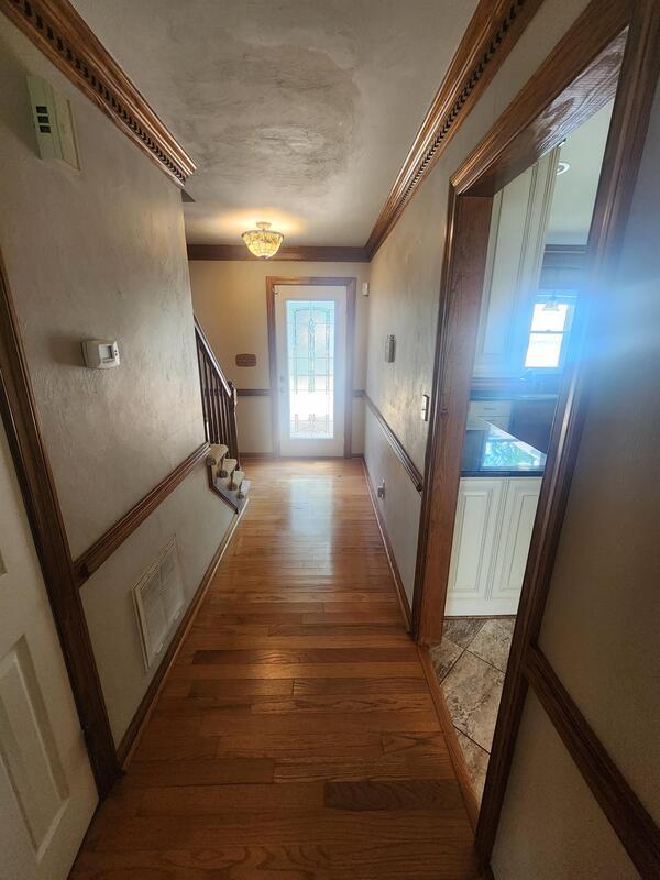 Building Photo - 720 Aguila Dr