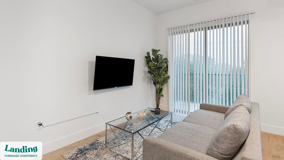 Building Photo - 650 E Sycamore St