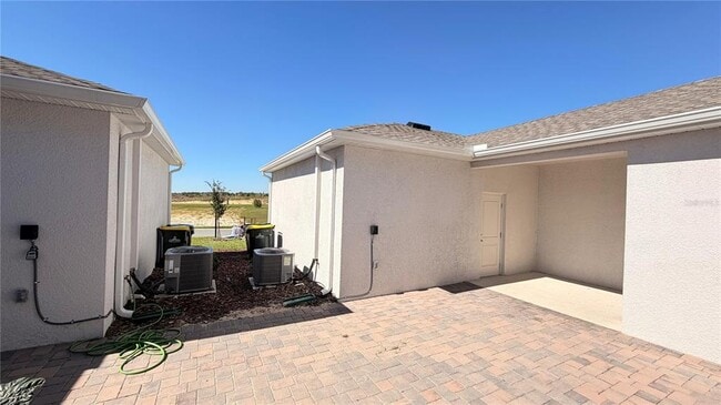 Building Photo - 6153 Blissful St