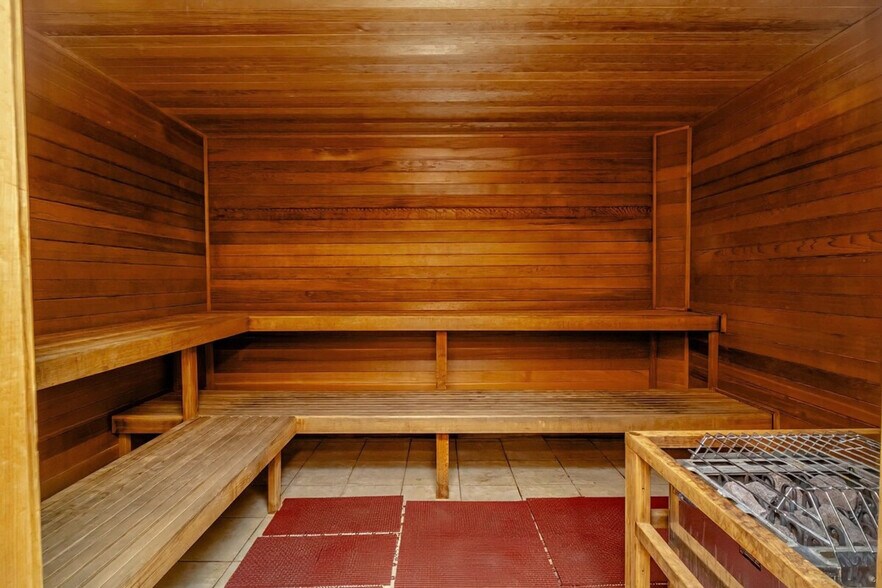 Building Photo - 3404 American Dr