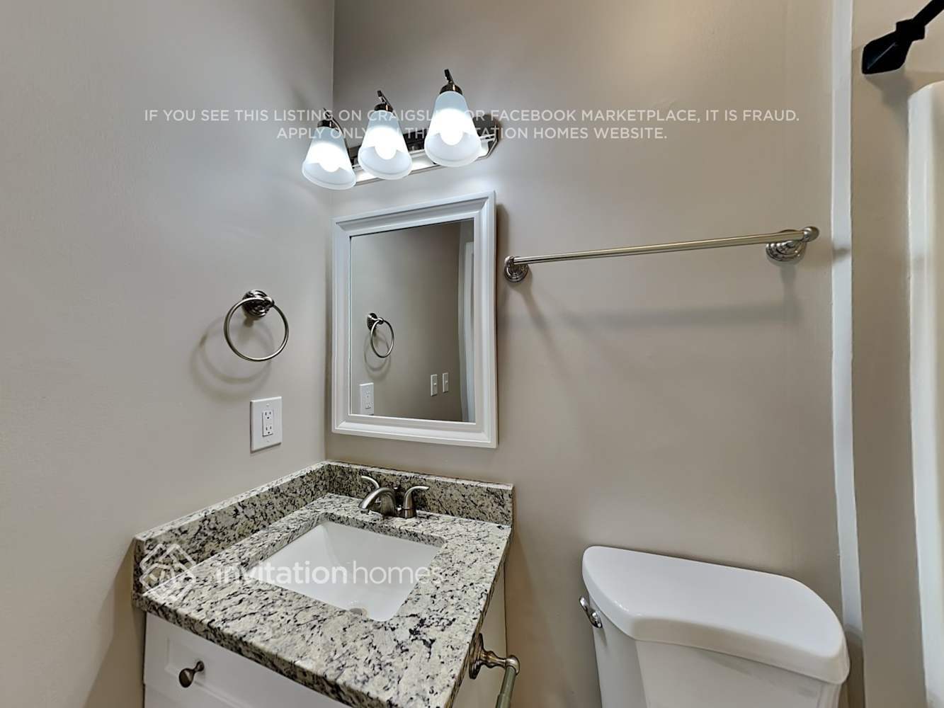 Building Photo - 123 Woodvale Dr