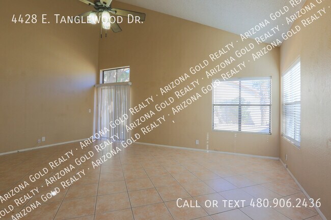 Building Photo - 4428 E Tanglewood Dr