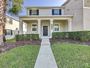 Building Photo - Charming Townhouse in Storey Grove, Winter...