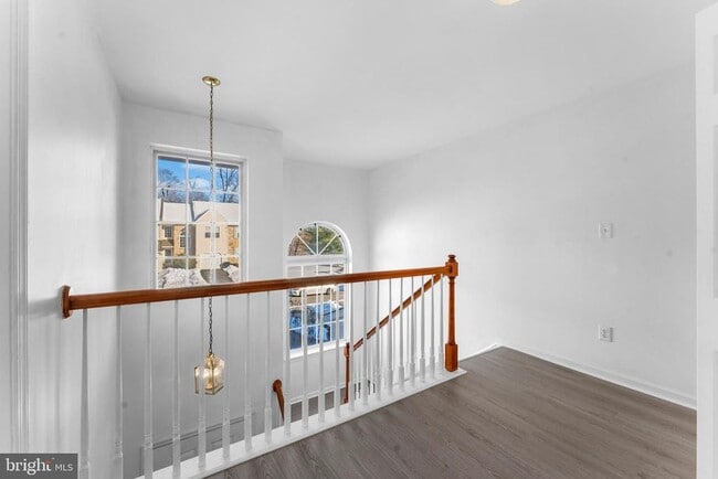 Building Photo - 204 Beckington Ct