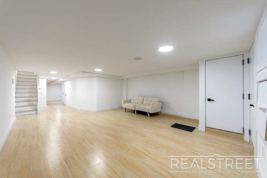 Building Photo - Brand New Triplex in Ocean Hill