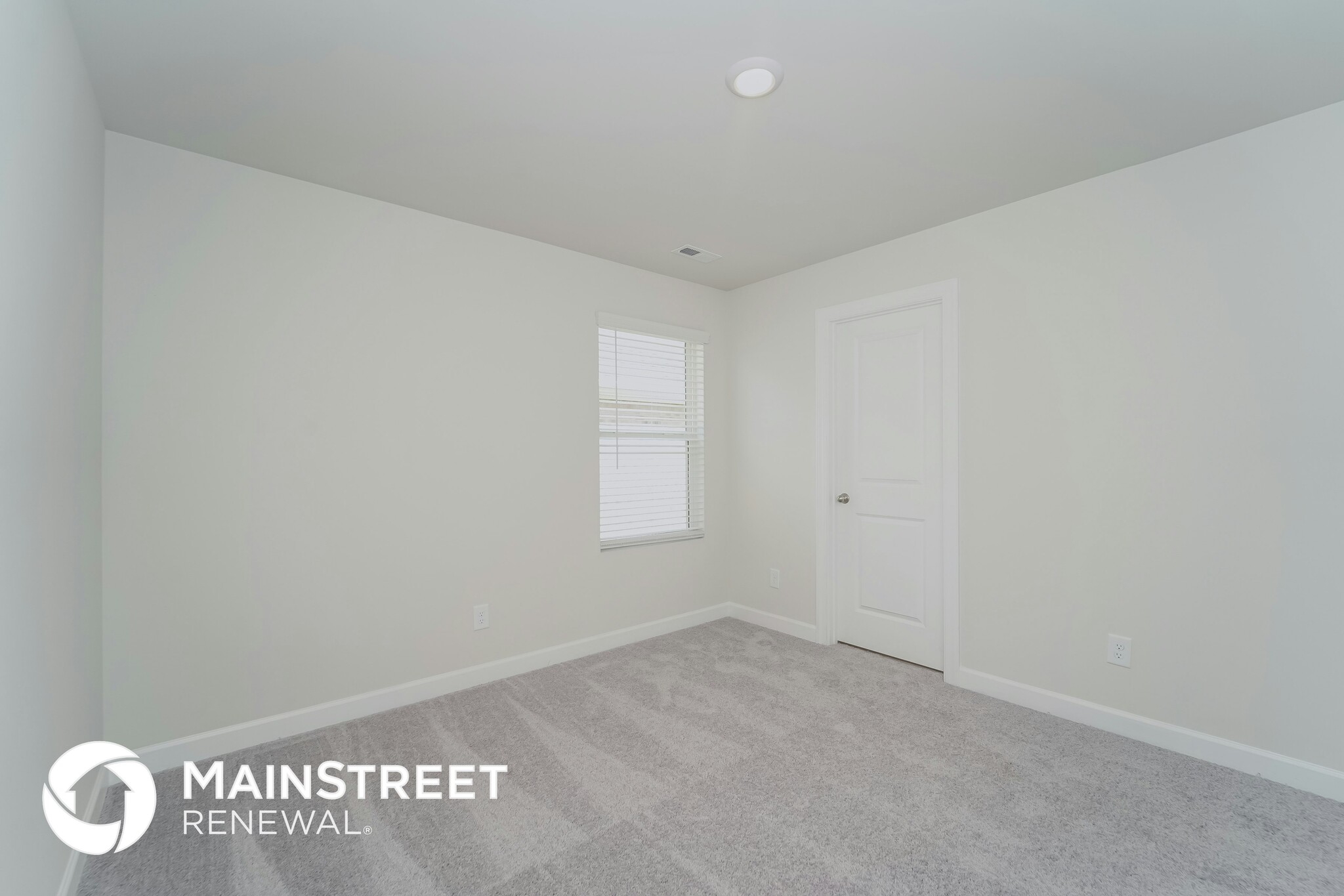 Building Photo - 3312 Lisburn St