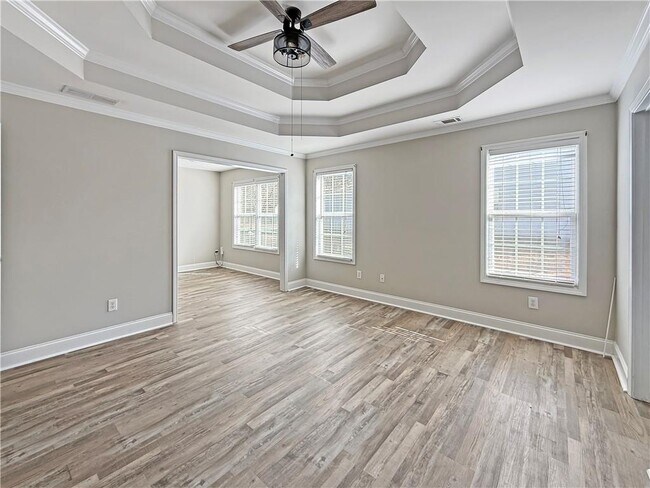 Building Photo - 3028 Express Ln NE