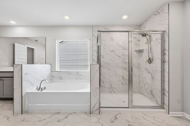 Building Photo - Modern Living in Summerville