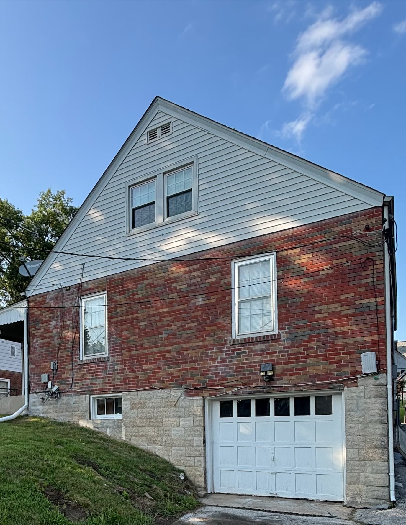 Building Photo - 7134 Farley Ave
