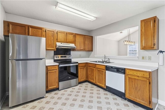 Building Photo - 1967 Abbey Province