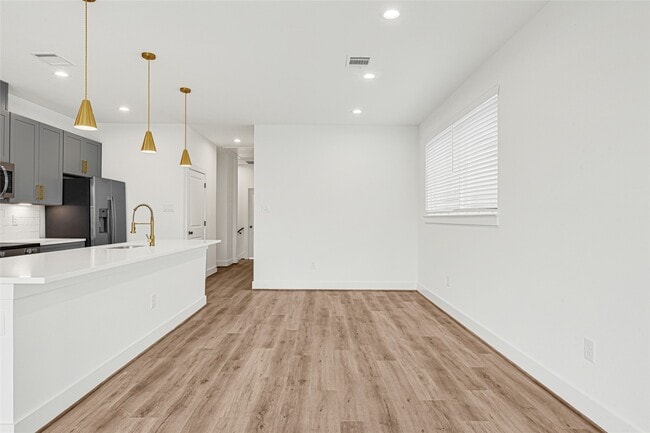 Building Photo - 4606 Crown Grove Ln