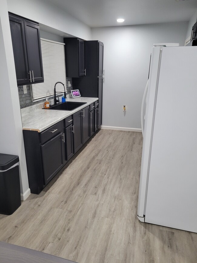 Building Photo - 16916 Collingham Dr