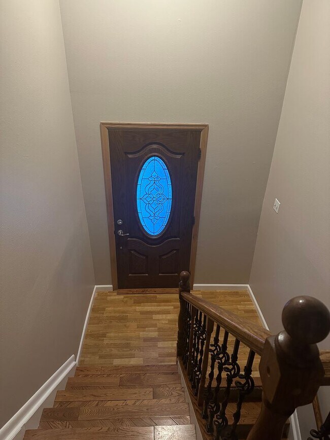 Building Photo - 380 Shoshone Ave