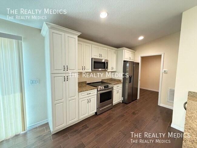 Building Photo - 2574 SW 164th Street Rd