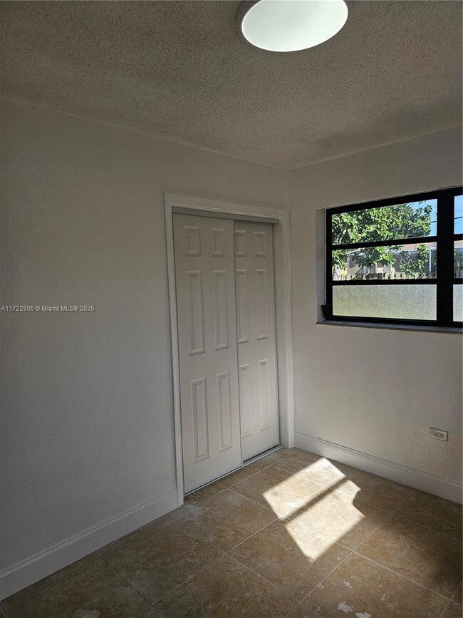 Building Photo - 2 bedroom in Miramar FL 33023