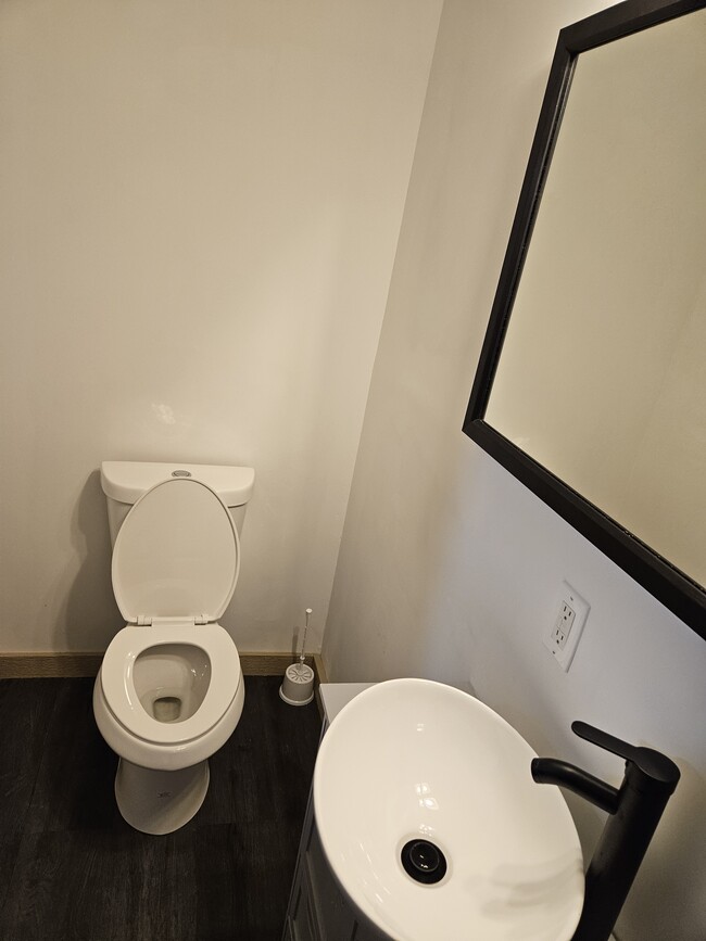 Building Photo - 1446 Old Ballpark Rd