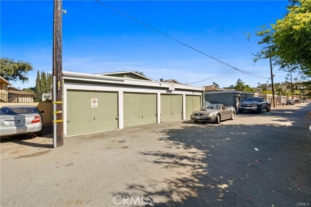 Building Photo - 1301 Burwood St